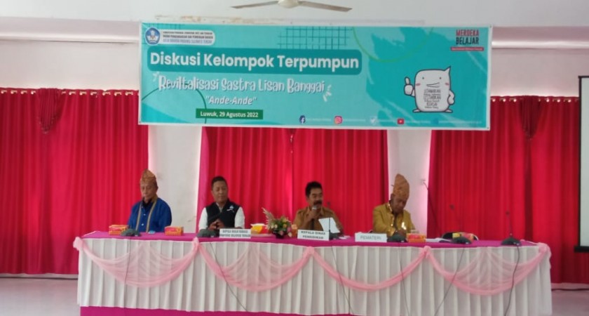 Bekerjasama dengan Balai Bahasa  Sulawesi Tengah Dikbud Banggai Lakukan Revitalisasi Sastra Lisan  Ande-Ande