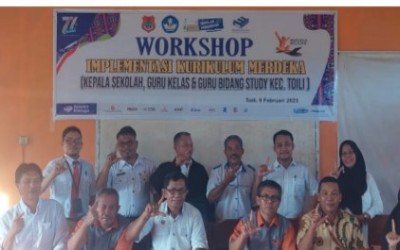 KKKS KECAMATAN TOILI  MENGGANDENG PENERBIT ERLANGGA, LAKSANAKAN WORKSHOP IMPLEMENTASI KURIKULUM MERDEKA